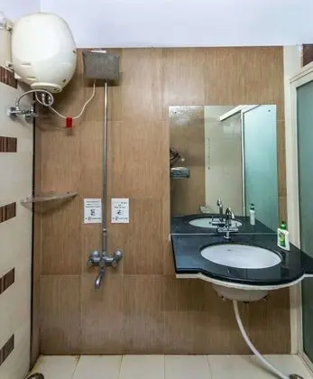 Premium Tek Büyük Yataklı Oda