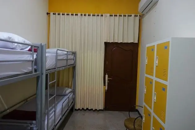 Ortak Ranzalı Oda, Sadece erkekler için