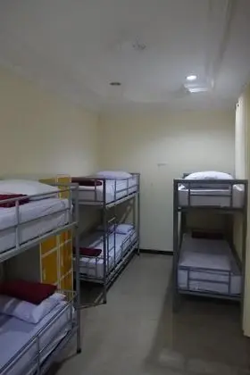 Ortak Ranzalı Oda, Sadece erkekler için