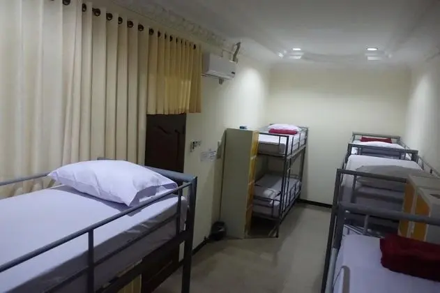 Ortak Ranzalı Oda, Sadece kadınlar için