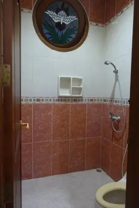 Ortak Ranzalı Oda, Sadece kadınlar için