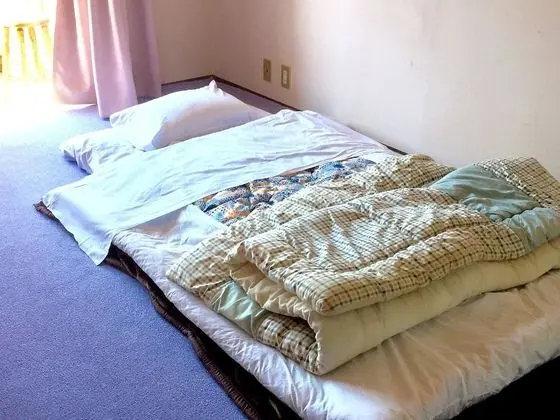 Ortak Ranzalı Oda, Sadece kadınlar için