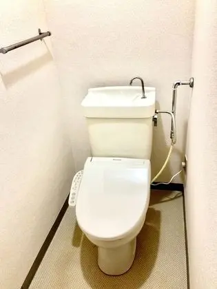 Ortak Ranzalı Oda, Sadece kadınlar için