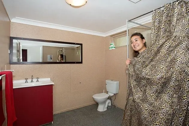 Ortak Ranzalı Oda, 1 Tek Kişilik Yatak (8 Bed Dorm)