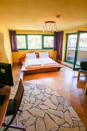 Büyük Yataklı Tek Kişilik Oda, Balkon