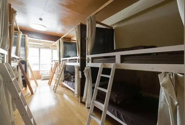 Ortak Ranzalı Oda, Karma Ranzalı Oda (One Bed in 12-Bed)