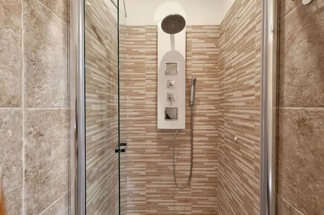 Comfort Tek Büyük Yataklı Oda, Banyolu/Duşlu, Şehir Manzaralı