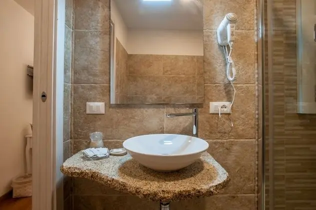 Comfort Tek Büyük Yataklı Oda, Banyolu/Duşlu, Şehir Manzaralı