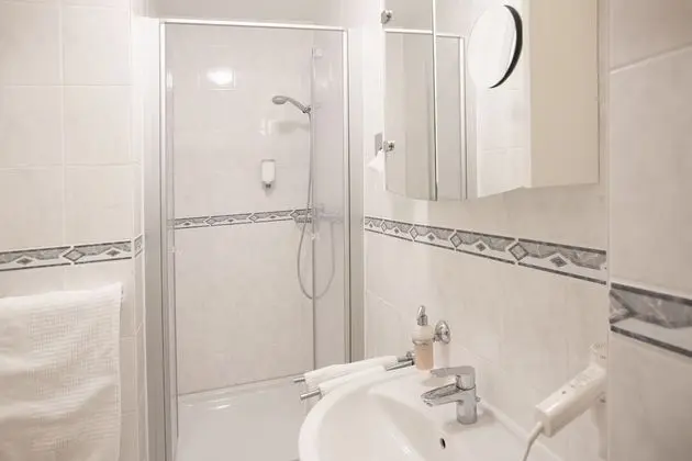 Tek Büyük Yataklı Oda, Nehir Manzaralı