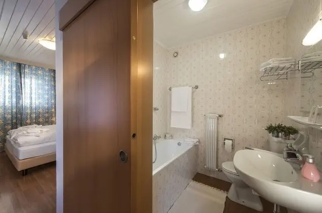 Economy Tek Büyük Yataklı Oda (Patrizia)