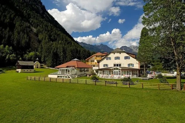 Economy Tek Büyük Yataklı Oda (Patrizia)