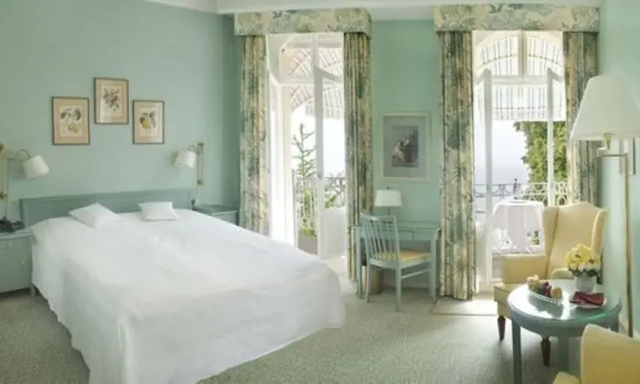 Tek Büyük Yataklı Oda, Balkon, Göl Manzaralı