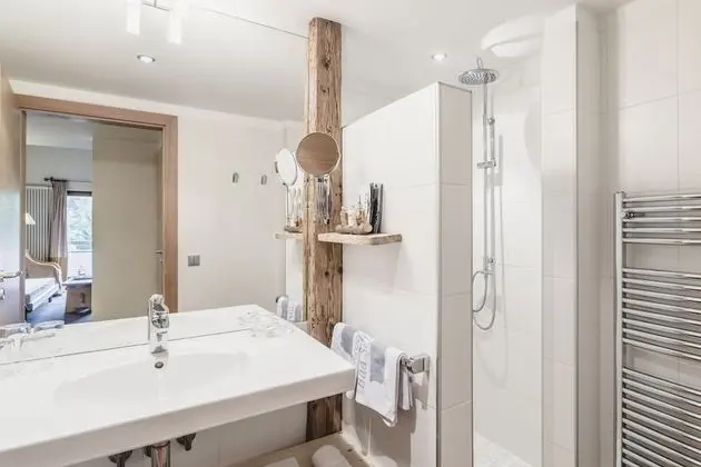 Comfort Tek Büyük Yataklı Oda, Balkon, Dağ Manzaralı