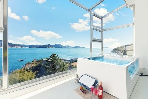 3F (Private Spa Tub, Duplex)
