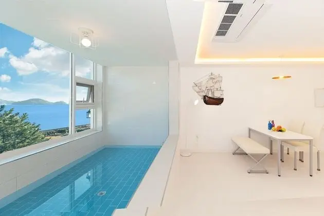 VIP Pool Villa (Lukewarm Water Pool)