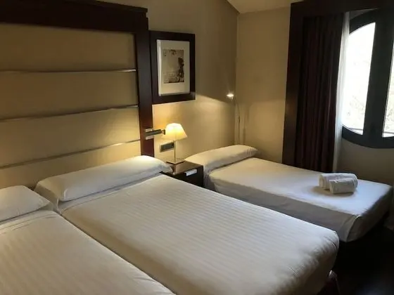 Tek Büyük Yataklı Oda (with extra bed)