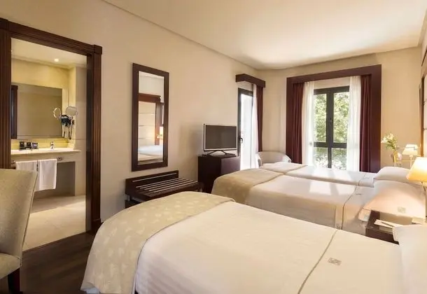 Tek Büyük Yataklı Oda (with extra bed)