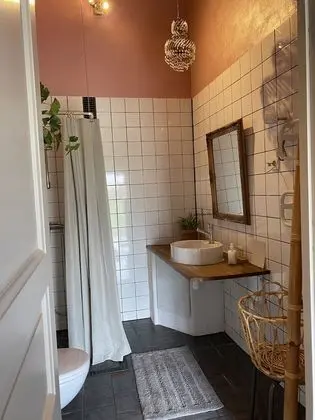 Basic Tek Büyük Yataklı Oda, 1 Büyük (Queen) Boy Yatak (6)