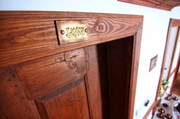 Aile Odası, Köy Manzaralı