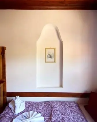 Triple, Köy Manzaralı