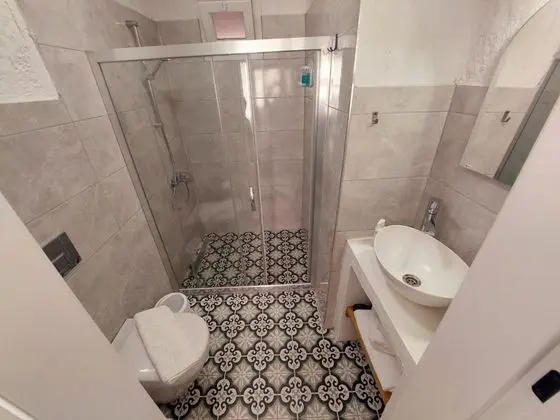 Standart Oda, Sokak Manzaralı