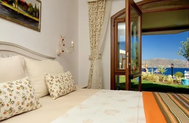 Bahçe Odası - Deniz Manzaralı