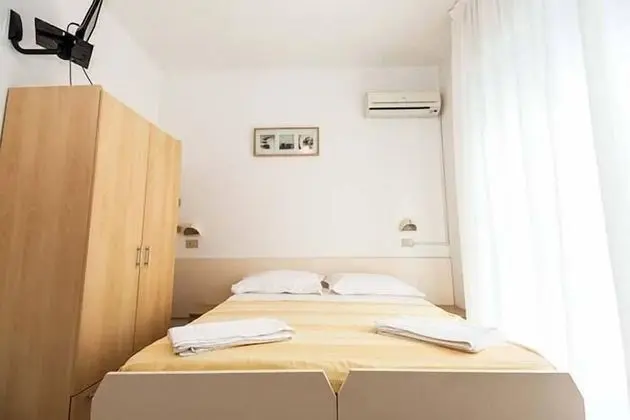 Tek Büyük veya İki Ayrı Yataklı Oda