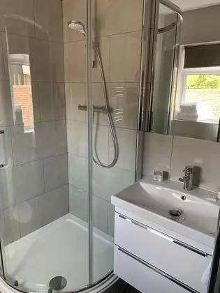 Tek Büyük Yataklı Oda, Banyolu/Duşlu