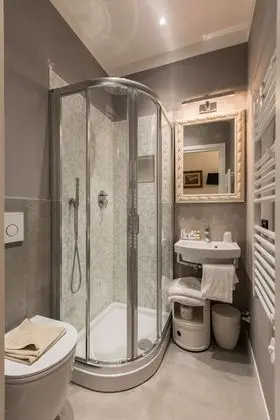 Comfort Tek Büyük Yataklı Oda, Özel Banyo