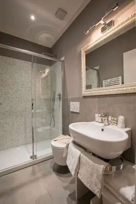 Deluxe Üç Kişilik Oda, Özel Banyo