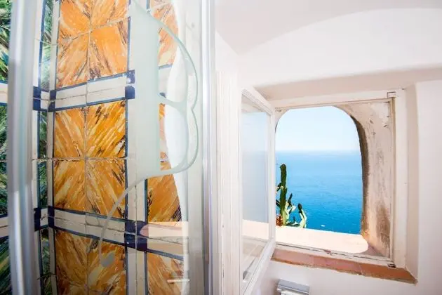 Grand Tek Büyük Yataklı Oda