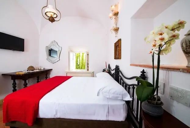 Junior Tek Büyük Yataklı Oda