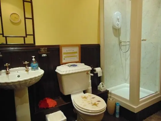 Family Oda, Ortak Banyo