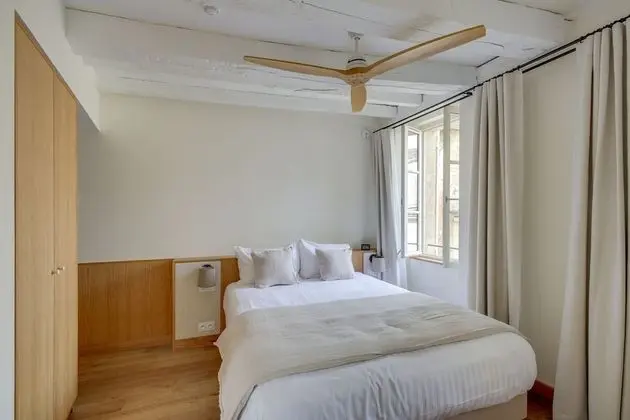 Classic Tek Büyük Yataklı Oda, Banyolu/Duşlu (Chambre)