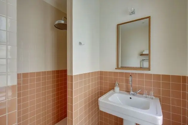 Classic Tek Büyük Yataklı Oda, Banyolu/Duşlu (Chambre)