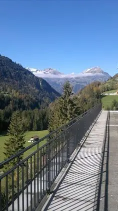 Romantic Tek Büyük Yataklı Oda, Kişiye Özel Havuzlu, Dağ Manzaralı