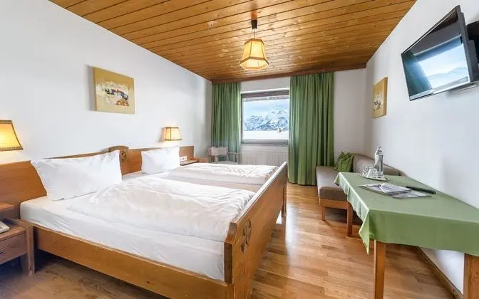 Tek Büyük Yataklı Oda