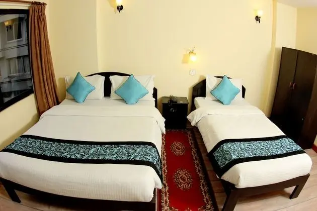 Standard Tek Büyük veya İki Ayrı Yataklı Oda