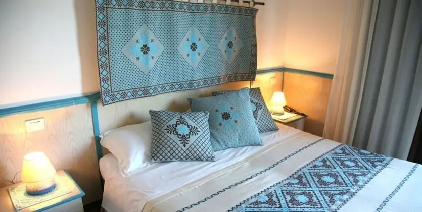 Comfort Tek Büyük Yataklı Oda, Kısmi Deniz Manzaralı