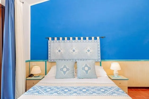 Comfort Tek Büyük Yataklı Oda, Kısmi Deniz Manzaralı