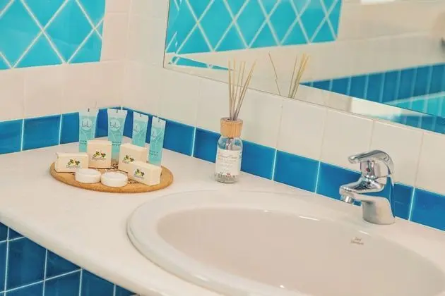 Comfort Tek Büyük Yataklı Oda, Kısmi Deniz Manzaralı