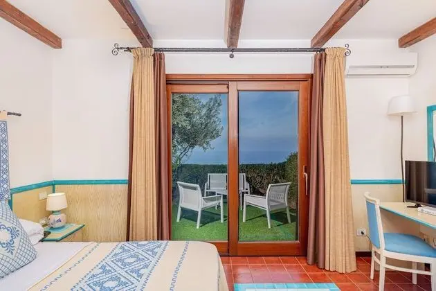 Comfort Tek Büyük Yataklı Oda, Kısmi Deniz Manzaralı