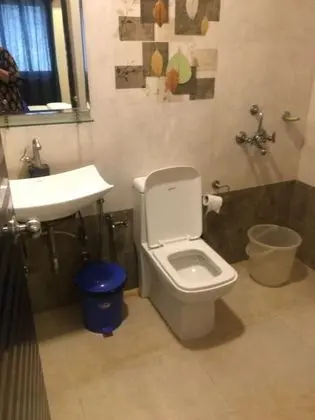 Basic Tek Büyük Yataklı Oda