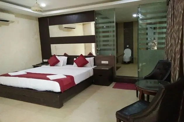 Luxury Oda