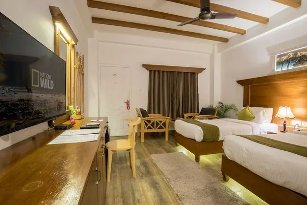 Deluxe Oda, 1 En Büyük (King) Boy Yatak, Balkon, Havuz Manzaralı