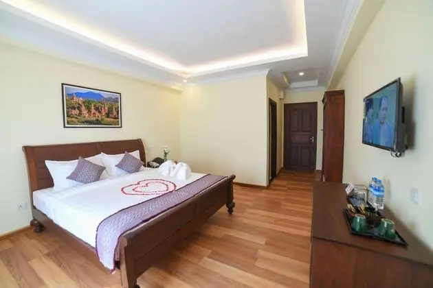 Deluxe Tek Büyük Yataklı Oda