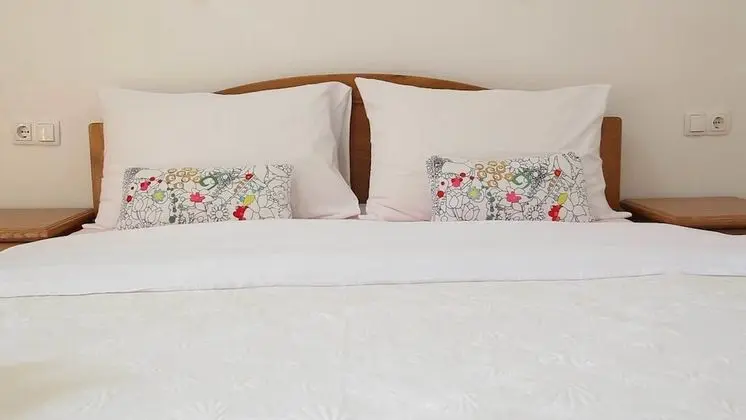 Comfort Tek Büyük Yataklı Oda, Birden Çok Yatak, Bahçe Manzaralı