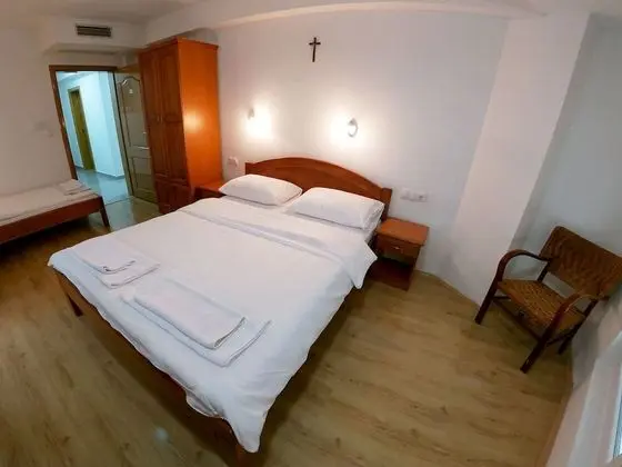 Comfort Tek Büyük Yataklı Oda, Birden Çok Yatak, Bahçe Manzaralı