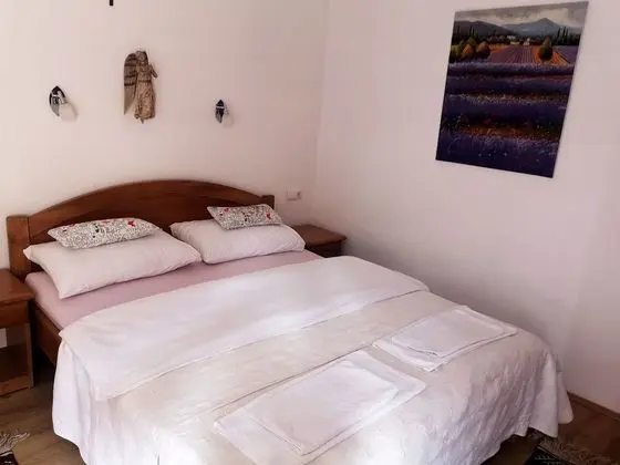 Comfort Tek Büyük Yataklı Oda, Birden Çok Yatak, Bahçe Manzaralı