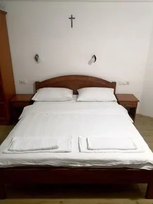 Comfort Tek Büyük Yataklı Oda, Birden Çok Yatak, Bahçe Manzaralı